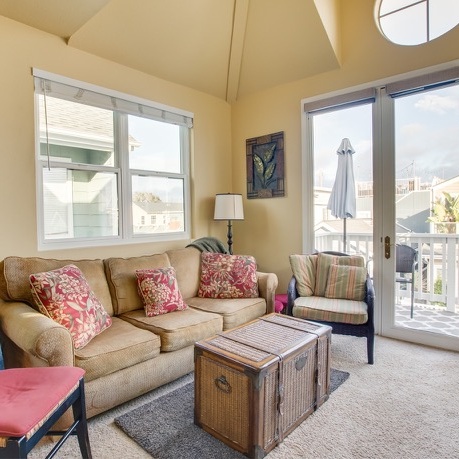 newport beach rental condo upstairs